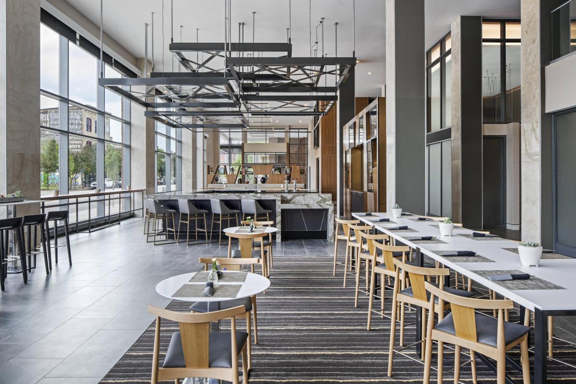 Ac Hotel By Marriott Louisville Downtown Esterno foto