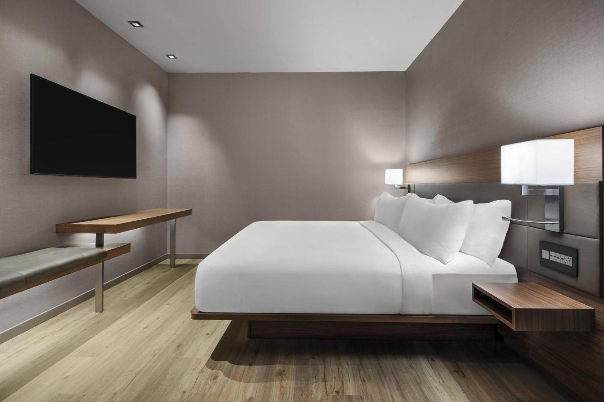 Ac Hotel By Marriott Louisville Downtown Esterno foto